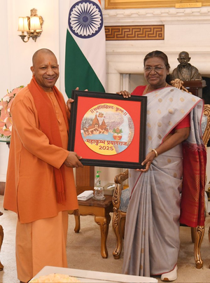 CM Adityanath invites President Murmu to Maha Kumbh-2025