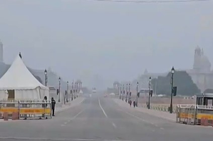 Delhi enveloped in thick fog as temperatures plunge; air quality deteriorates