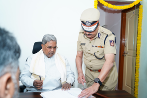 Create fear among criminals, fear-free atmosphere for common man: K’taka CM tells police