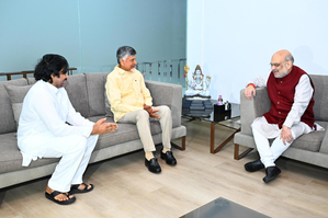 Amit Shah holds talks with Chandrababu Naidu, Pawan Kalyan