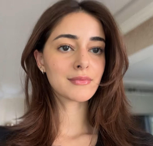 Ananya Panday shows off her makeup skills