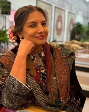 Why Shabana Azmi used to laugh at Zarina Wahab?