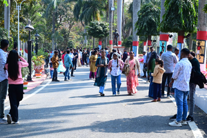 Jharkhand’s historic Raj Bhavan Garden opens to public, huge crowds gather on day one