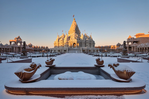 Akshardham New Jersey: A divine winter wonderland