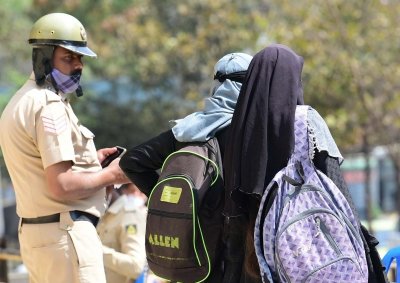 K’taka to decide on allowing Class 10 girls to wear hijab for exams; convey decision to SC