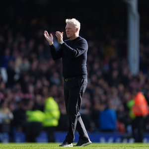 Players have done remarkable job but Everton not safe from relegation, says Moyes