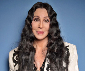 Cher dons Elvis Presley’s avatar for performance, Alicia Keys honors Roberta Flack at Love Rocks concert