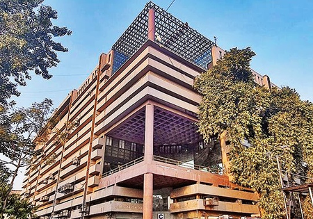 Gujarat’s AMC cracks down on sanitation violators, seals 14 establishments