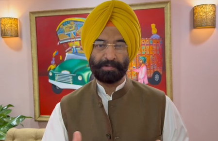 AAP intentionally polluting Delhi air to defame BJP, says Minister Sirsa