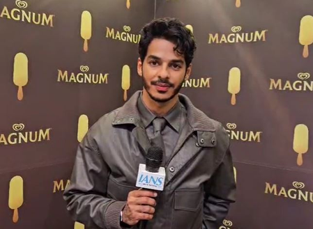 Ishaan Khatter goes shirtless during the LFW ramp walk