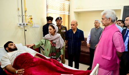 J&K: LG visits hospital to enquire about security personnel injured in Kathua ops