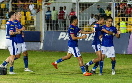 ISL 2024-25: Sunil Chhetri’s last-gasp goal sinks Goa at home as Bengaluru FC progress to Final