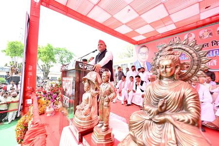 BJP wants to weaken the Constitution: Akhilesh Yadav