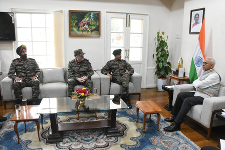 Top Army officers meet Manipur Guv, discuss law and order situation