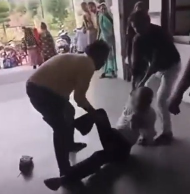 Doctor assaults, drags elderly man in MP hospital; video goes viral