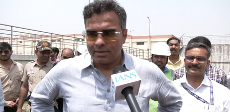 Delhi Minister orders strict action against illegal units polluting Yamuna