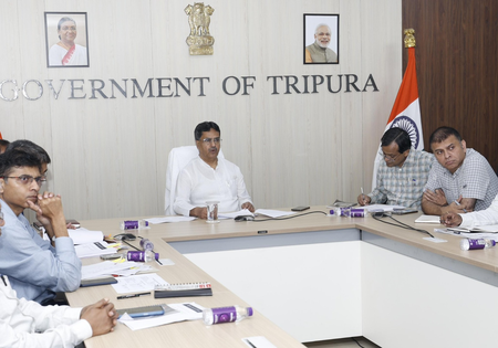 Tripura CM directs SPs and DMs to remain vigilant about Pakistani nationals