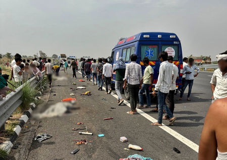 Six sanitation workers killed, five injured as speeding van rams into them on Delhi-Mumbai Expressway