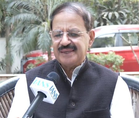 <div>‘We are still paying price’, Rashid Alvi backs Mani Shankar Aiyar’s partition remarks</div>