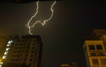 Orange and yellow alerts issued in Bihar for storms and lightning strikes