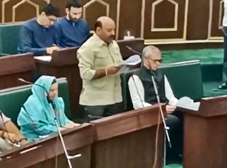 <div>Assault on Kashmiriyat, values enshrined in Constitution: J&K Dy CM moves resolution on Pahalgam attack</div>