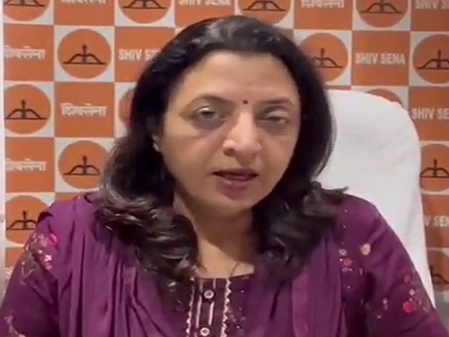 <div>Shiv Sena MLA seeks action against Cong leader for ‘anti-national, terrorist-supporting’ remarks</div>