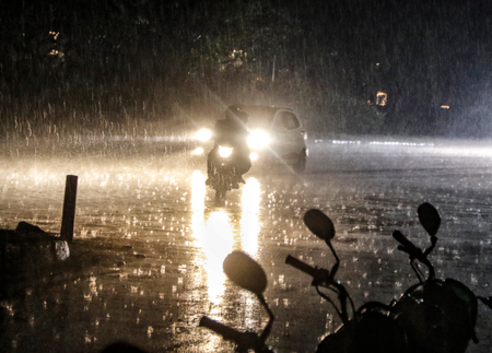 <div>MP, Chh’garh to witness moderate rainfall & gusty winds till May 5</div>