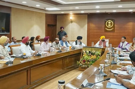 Political parties condemn move to ‘snatch’ Punjab river waters (Lead)