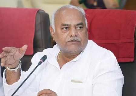 Karnataka Minister submits conditional resignation to Speaker in challenge to MLA Yatnal