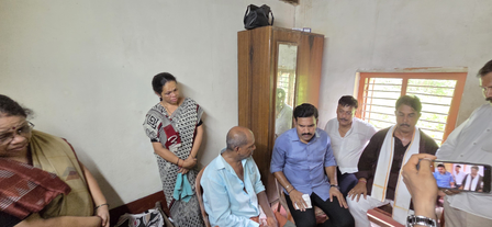 <div>K’taka BJP announces Rs 25 lakh compensation for slain Hindu activist’s family, demands NIA probe</div>