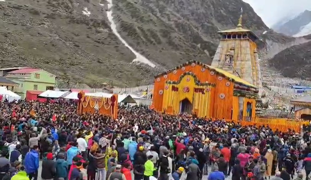Char Dham Yatra: Chopper services begin for Kedarnath, Badrinath