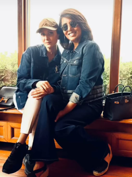 <div>Neetu Kapoor twins with daughter Riddhima in denim during ‘mother-daughter time’</div>