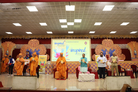 <div>‘Daily wisdom for holistic living’: BAPS’ Dr Gnanvatasaldas Swami’s first book unveiled</div>