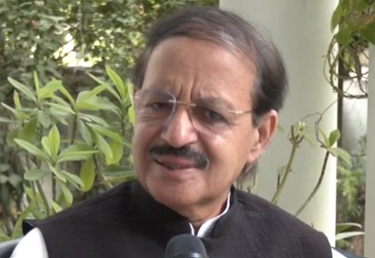 <div>Congress leader lauds Operation Sindoor, but says, ‘missed golden opportunity to retake PoK’</div>