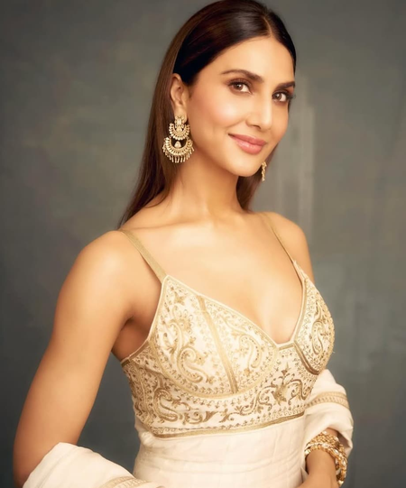 <div>Vaani Kapoor salutes the Indian Forces for defending the nation with resolve & integrity</div>