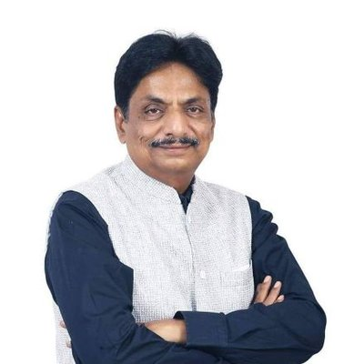 Gujarat minister reviews emergency preparedness in border districts