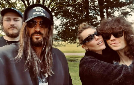 Miley Cyrus gets together with estranged father Billy Ray