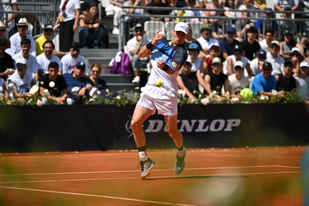 Italian Open: Draper comes back to defeat Moutet, sets QF clash with Alcaraz