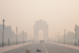<div>Delhi’s air quality in ‘very poor’ category with average AQI at 305; Wazirpur, Mundka soar above 400</div>