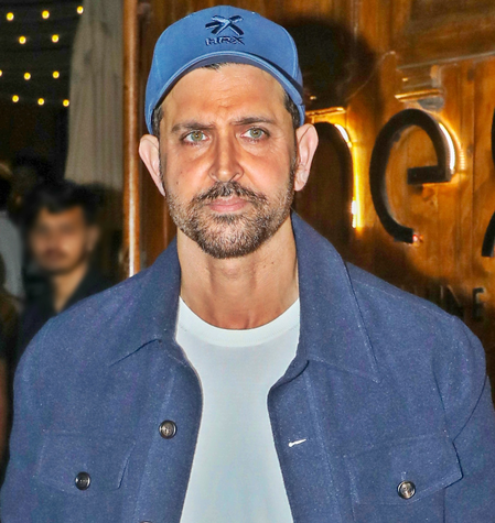 Hrithik Roshan teases a big birthday surprise for Jr NTR with ‘War 2’