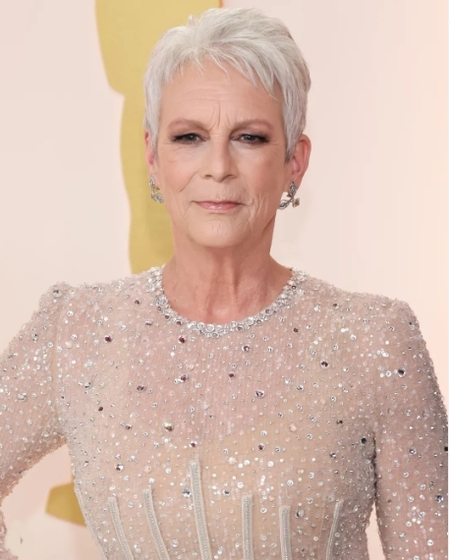 Jamie Lee Curtis talks about keeping in touch with Lindsay Lohan after their first movie