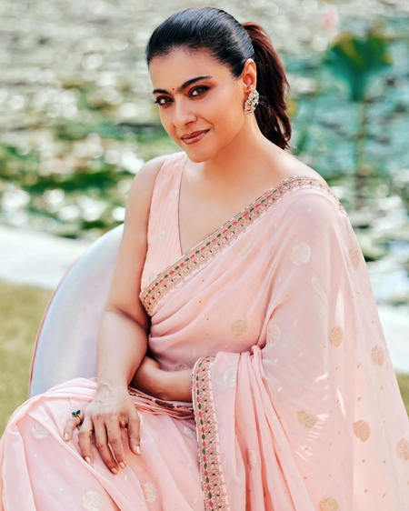 Kajol visits city of joy to seek her Ma’s blessings