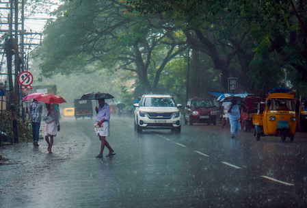 Monsoon sets in over Kerala ahead of schedule