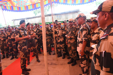 BSF DG visits Manipur; reviews security situation, motivates troopers