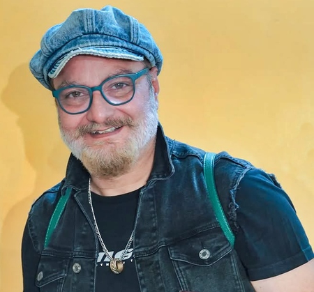 Vinay Pathak likes to keep his work simple, stays away from complications