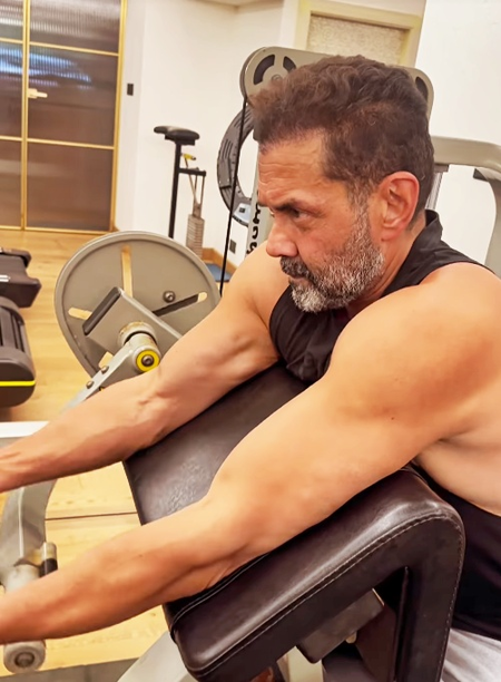 Bobby Deol flaunts his toned biceps in his latest workout video