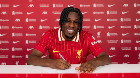 Liverpool sign Jeremie Frimpong from Bayer Leverkusen