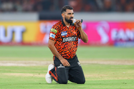 <div>Pacer Shami gets death threat in email; Amroha police lodges FIR on brother’s complaint</div>