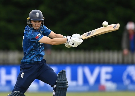 <div>Amy Jones and Tammy Beaumont gain big in women’s ODI rankings</div>
