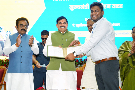 <div>‘Divyangjans’ earning place in society on their ability, says MP CM</div>
